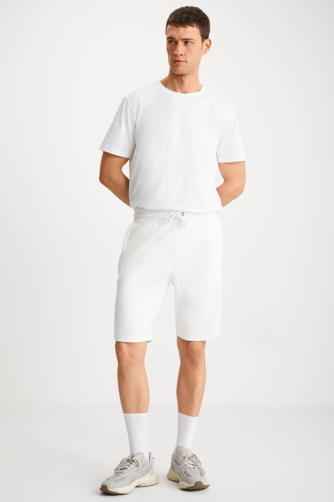 CAMILLO Erkek Cebi Fermuarlı Beli Lastikli Ekru Şort & Bermuda