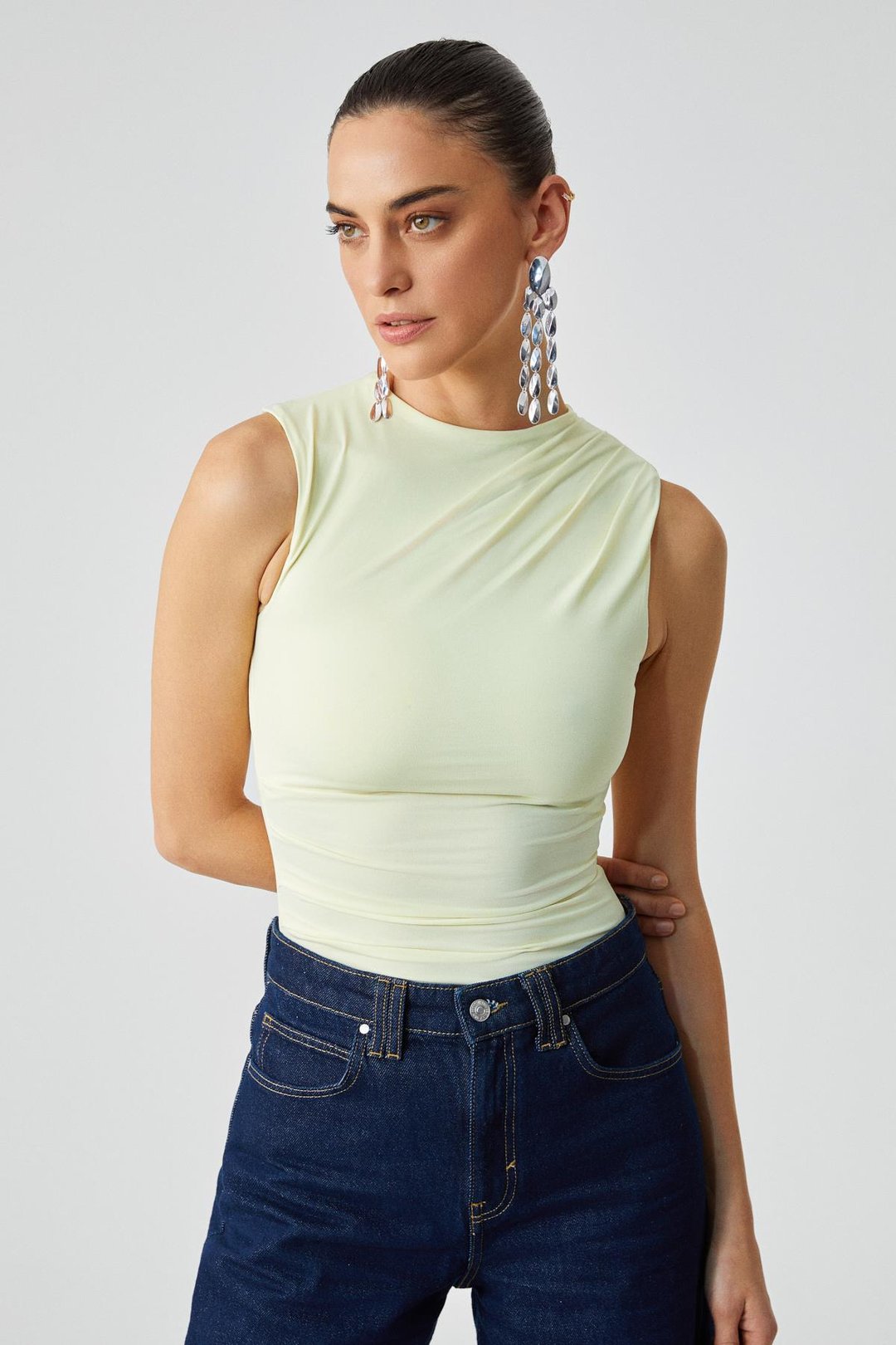 CANISA Kadın Slim Fit Sıfır Kol Yuvarlak Yaka Düz Renk Sarı Atlet