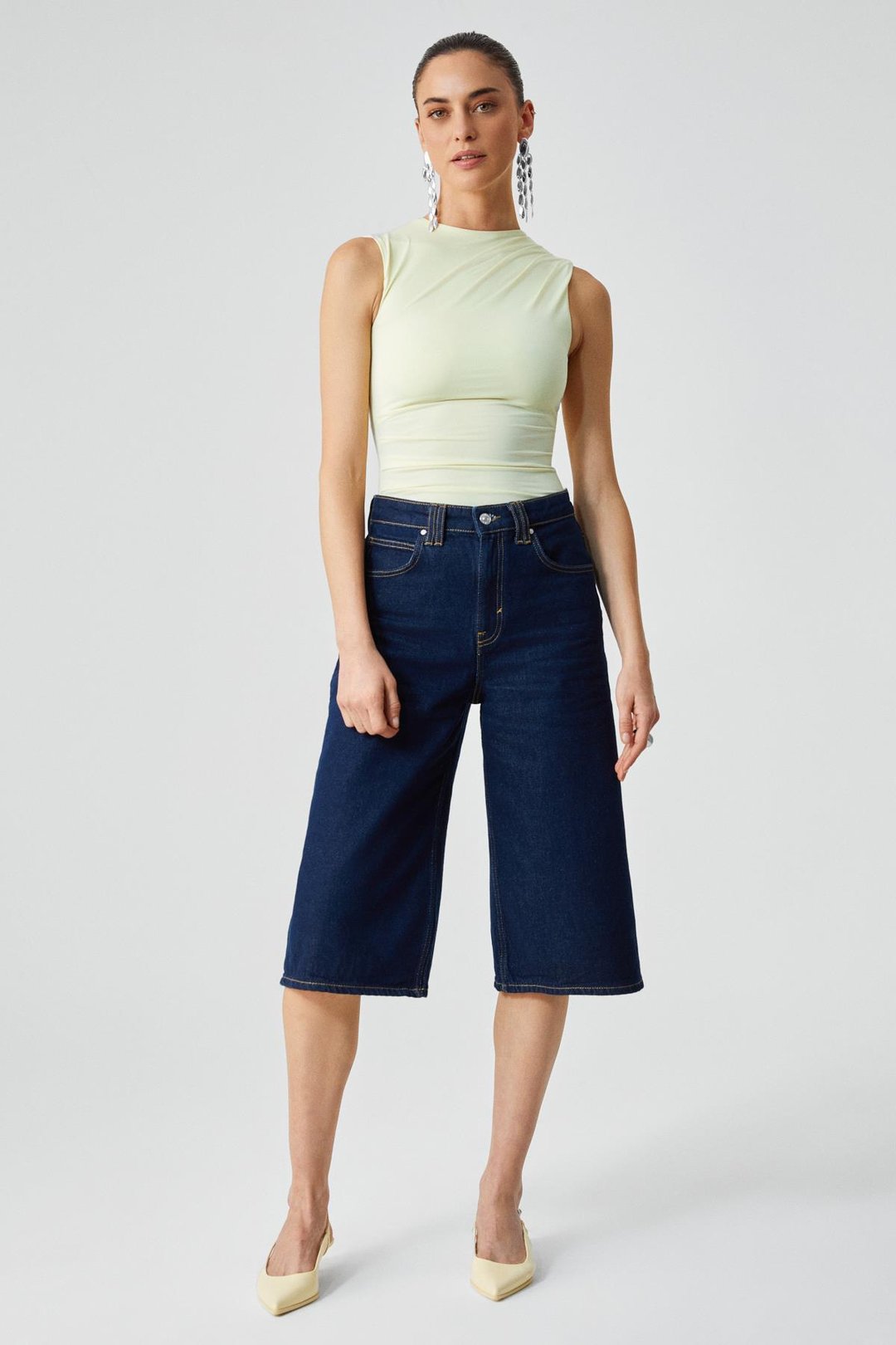 CANISA Kadın Slim Fit Sıfır Kol Yuvarlak Yaka Düz Renk Sarı Atlet