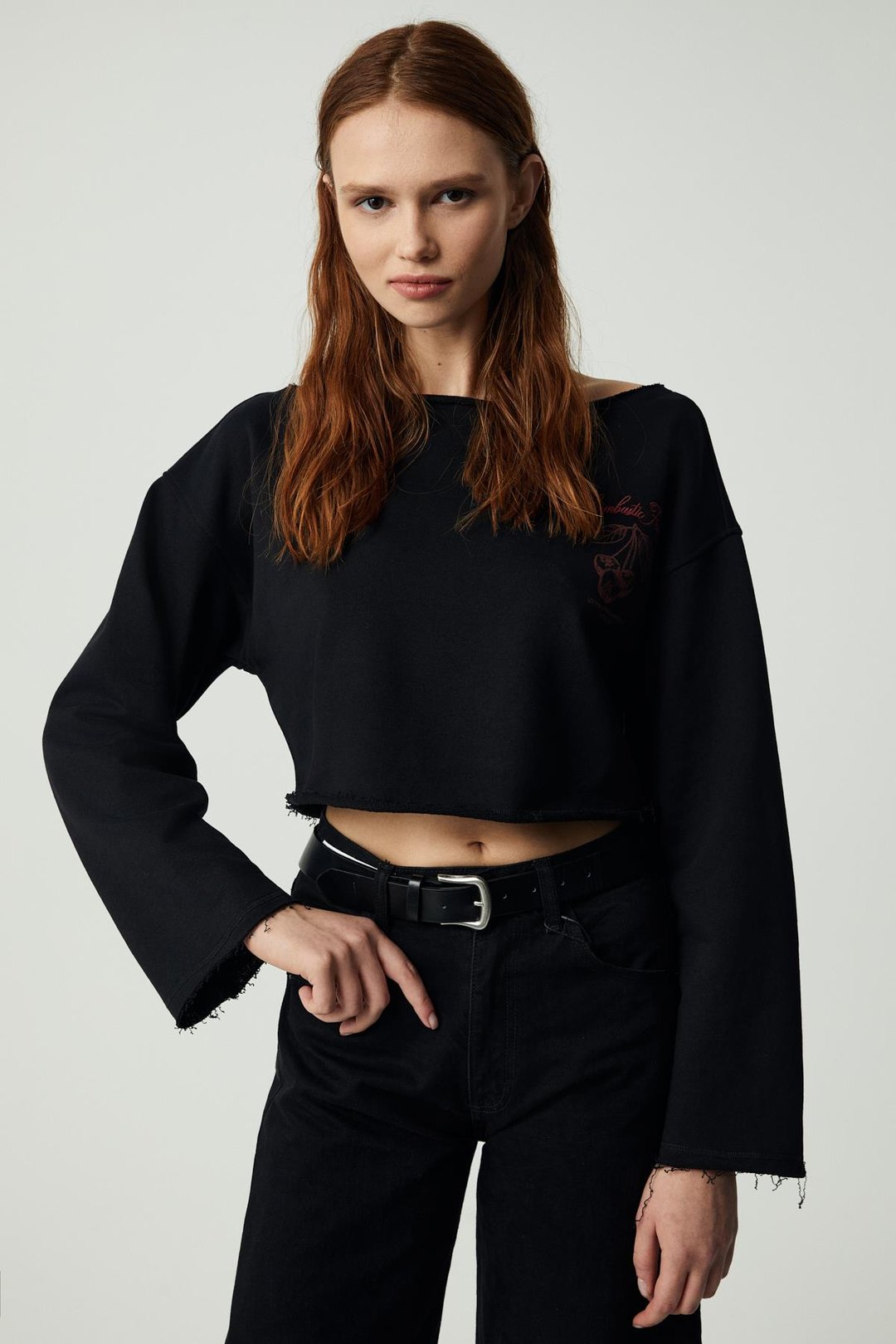 CARIBOU Kadın Asimetrik Yakalı Şardonsuz Tek Omzu Açık Baskılı Siyah Sweatshirt