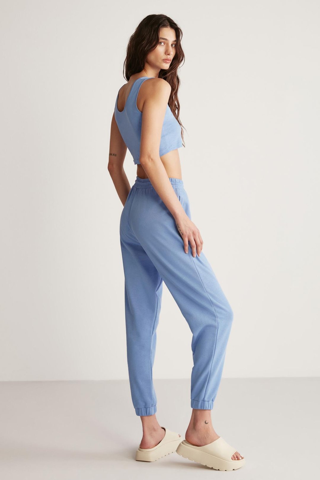 CARROLINE Kadın Nakış İşlemeli Relaxed Dar Paça Organik Pamuk Mavi Eşofman Altı