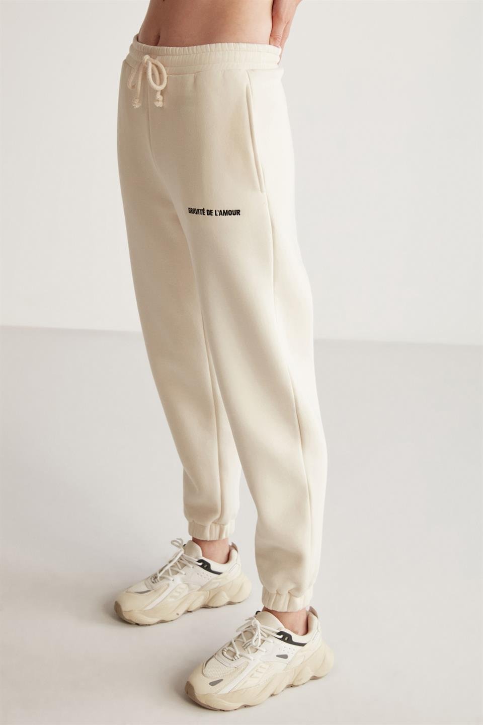 CARROLINE Örme Relaxed Vanilya Tekli Eşofman Altı