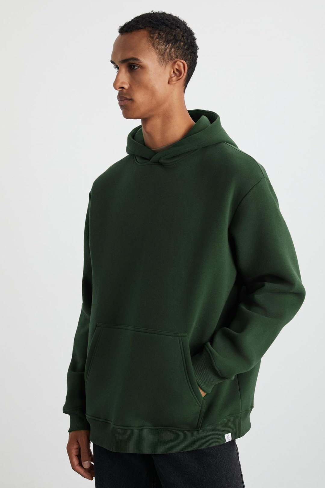 Cartmel Erkek Organik Kumaşlı İçi Polarlı Yumuşacık  Kanguru Cepli Kapüşonlu Koyu Yeşil Sweatshirt