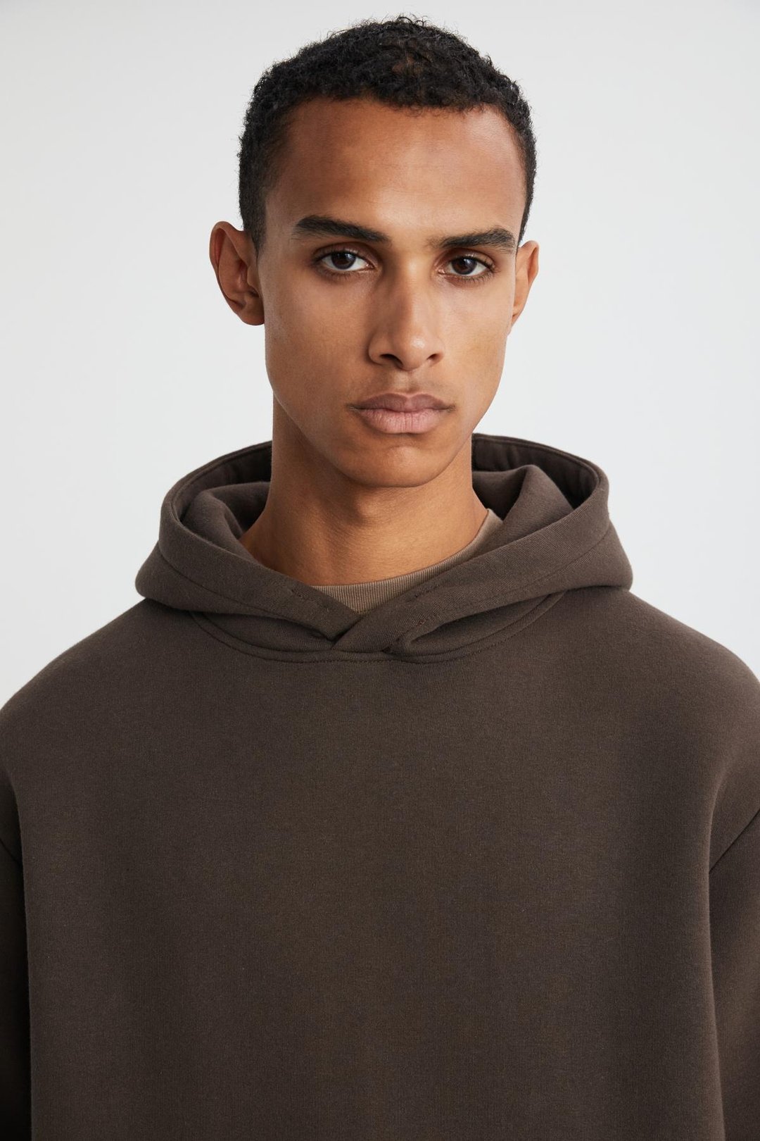 CARTMEL Erkek Örme 3 İplik Relaxed Fit Rahat Kalıp Kanguru Cepli Kapüşonlu Kahverengi Sweatshirt