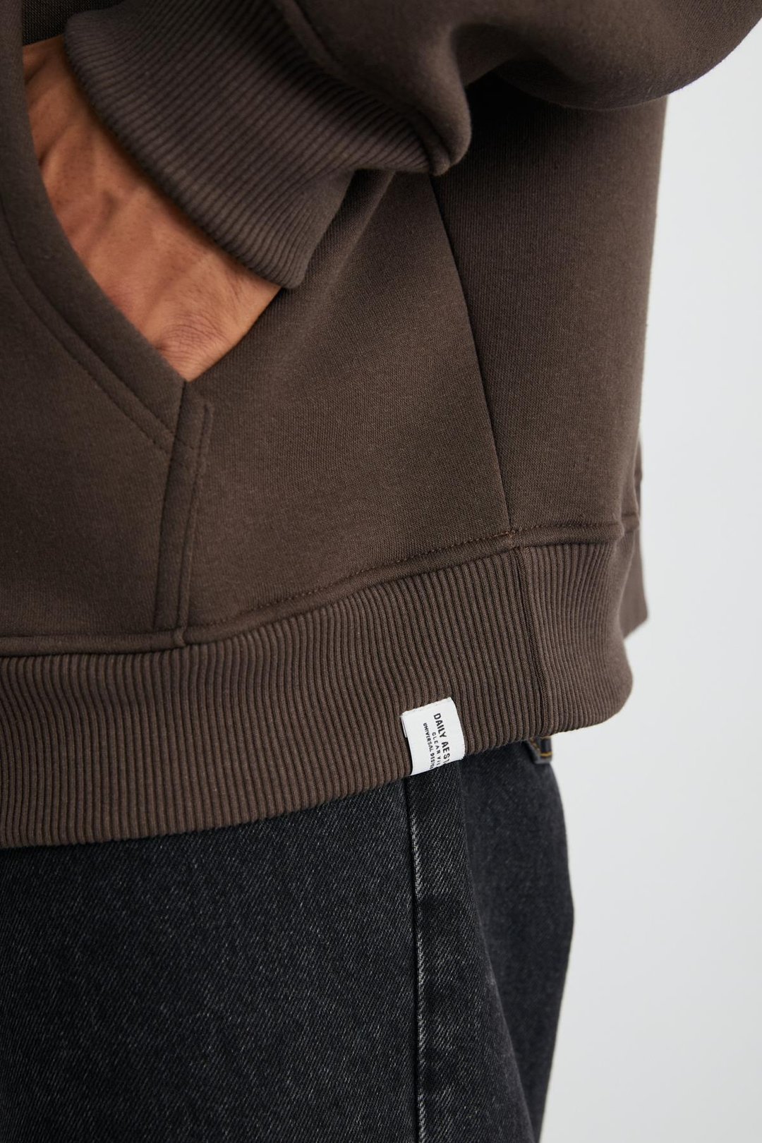 CARTMEL Erkek Örme 3 İplik Relaxed Fit Rahat Kalıp Kanguru Cepli Kapüşonlu Kahverengi Sweatshirt