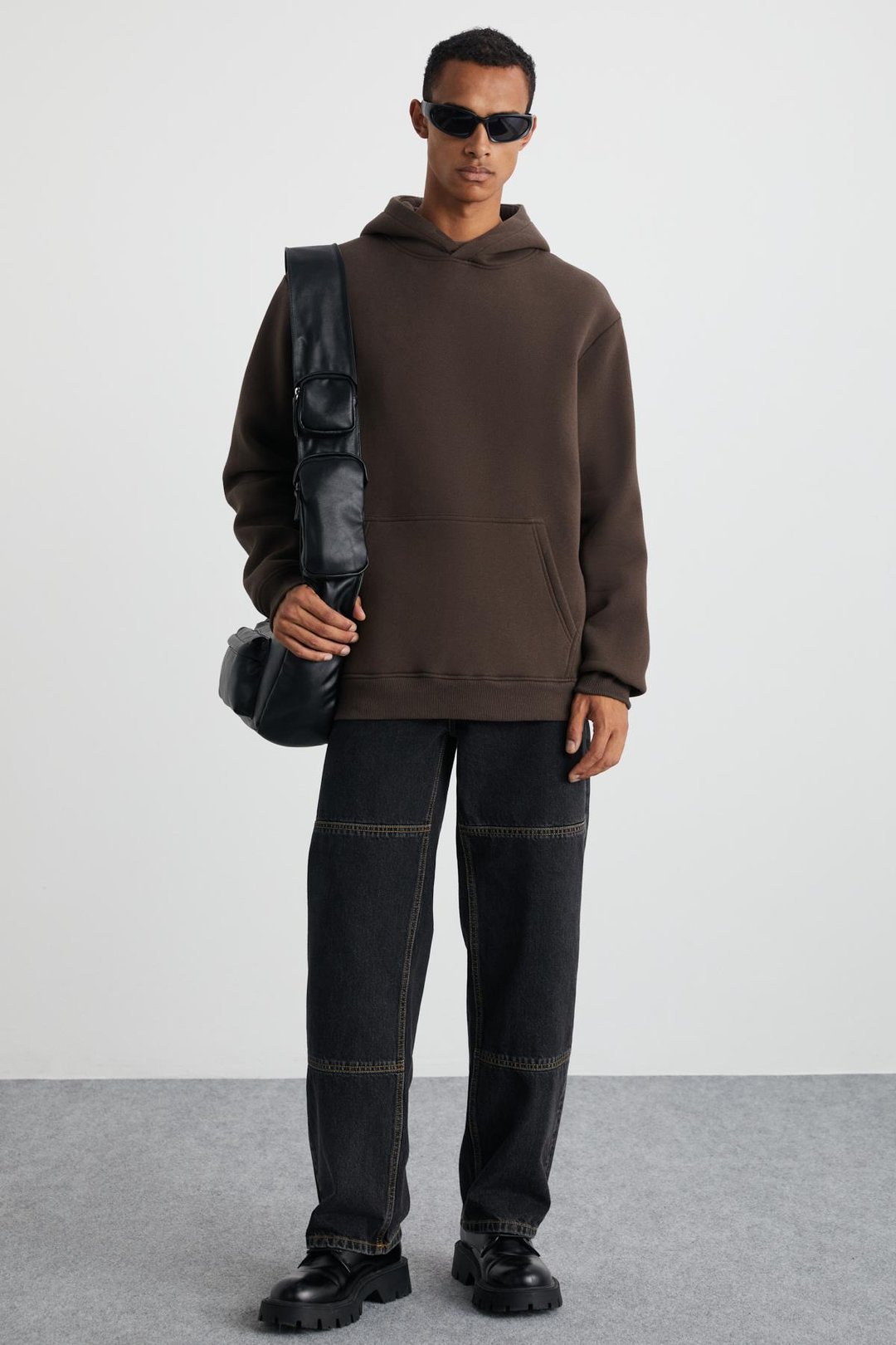 CARTMEL Erkek Örme 3 İplik Relaxed Fit Rahat Kalıp Kanguru Cepli Kapüşonlu Kahverengi Sweatshirt