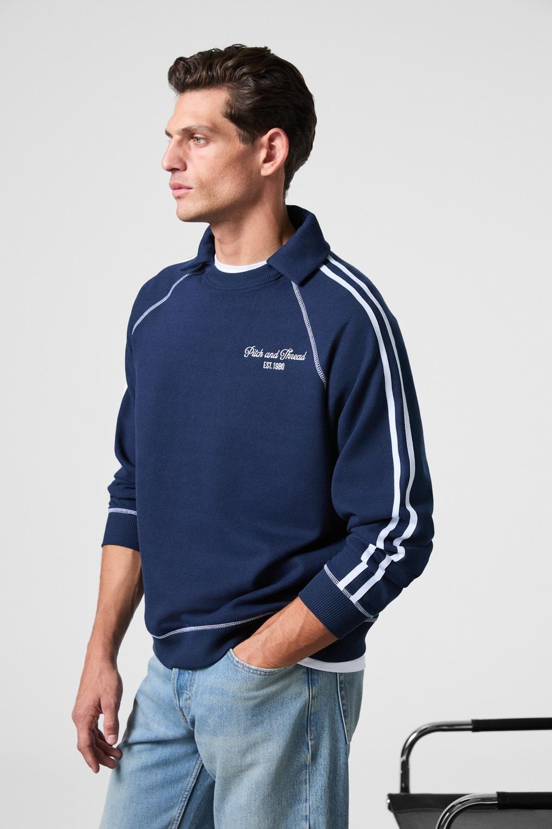 CASIMIR Erkek Göğsü Nakışlı Karyoka Dikişli Omuz Ve Kolları Şeritli Ribanalı Polo Yaka Lacivert Sweatshirt