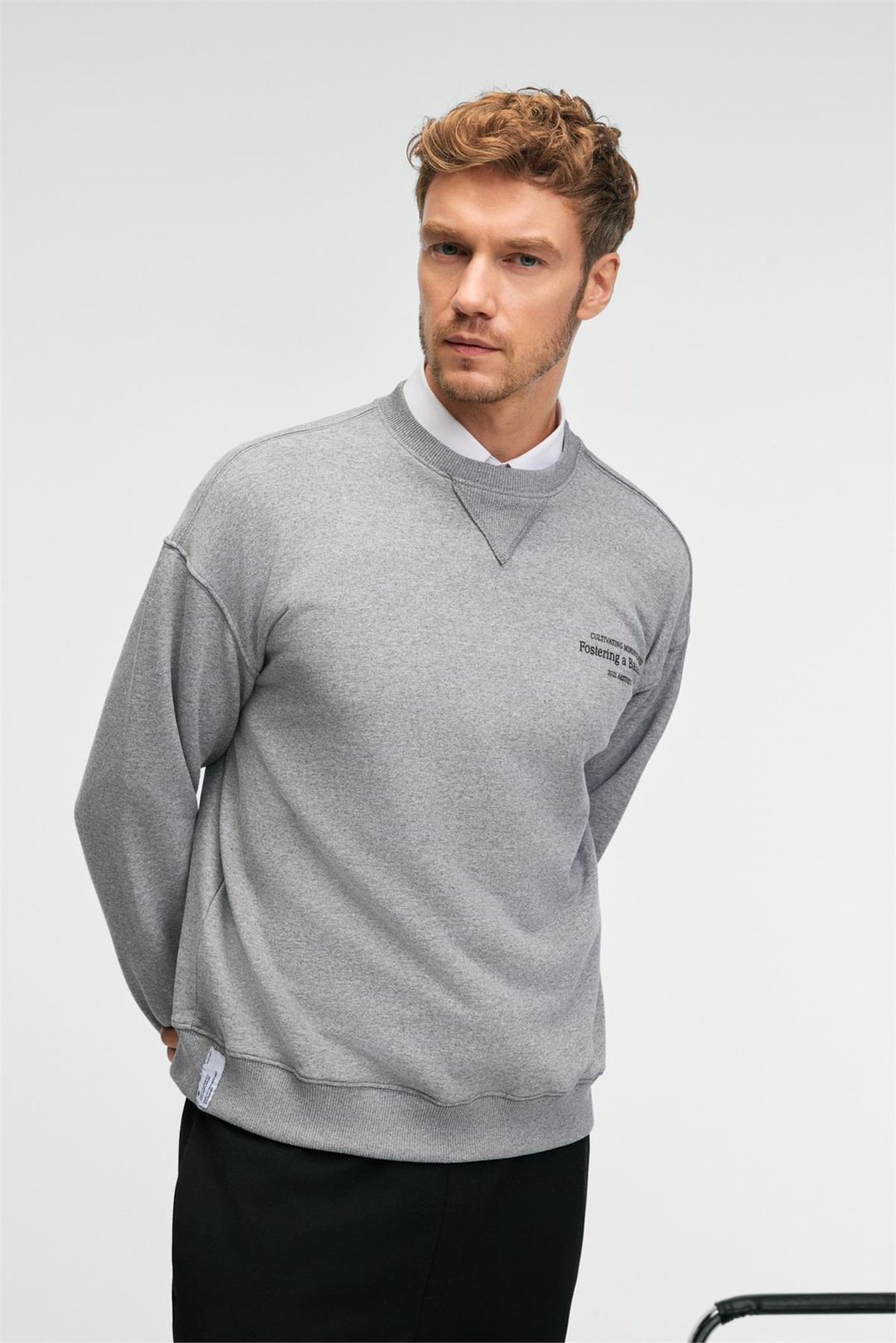 CASPIAN Erkek %100 Pamuk Bisiklet Yaka Karyoka Dikişli Baskılı Antrasit Sweatshirt