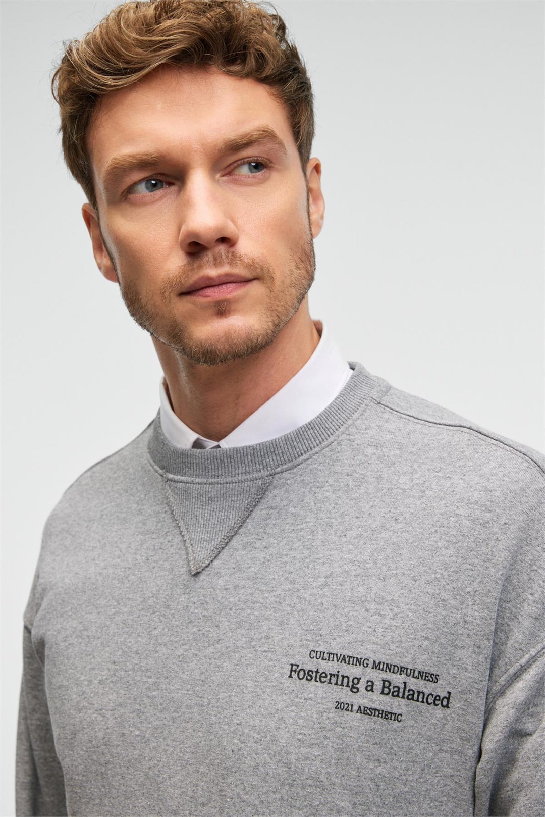 CASPIAN Erkek %100 Pamuk Bisiklet Yaka Karyoka Dikişli Baskılı Antrasit Sweatshirt