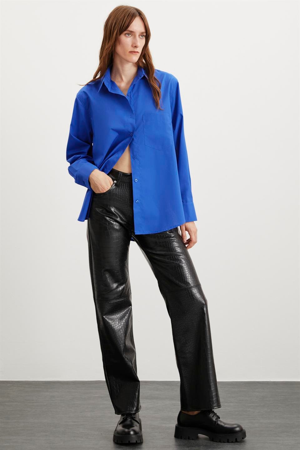 CELIA  Oversize Lacivert Tekli Gömlek