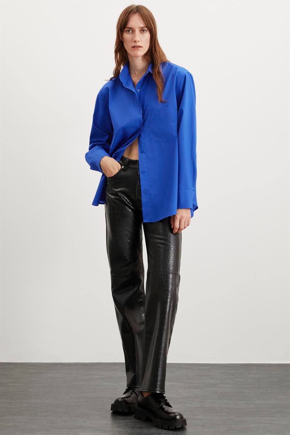 CELIA  Oversize Lacivert Tekli Gömlek