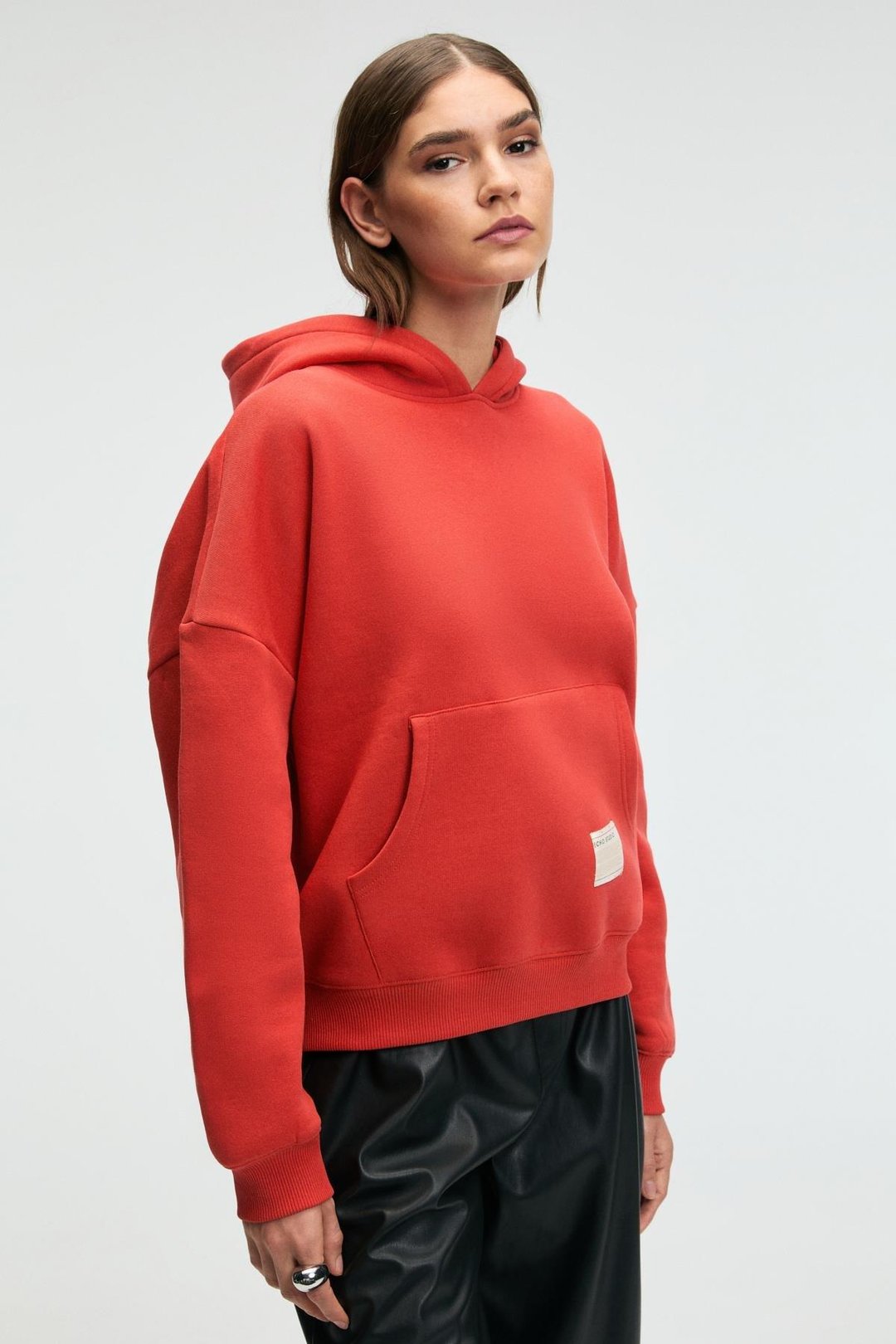 CLARIE Kadın Organik Pamuklu Oversize Kanguru Cepli Kapüşonlu Kırmızı Sweatshirt