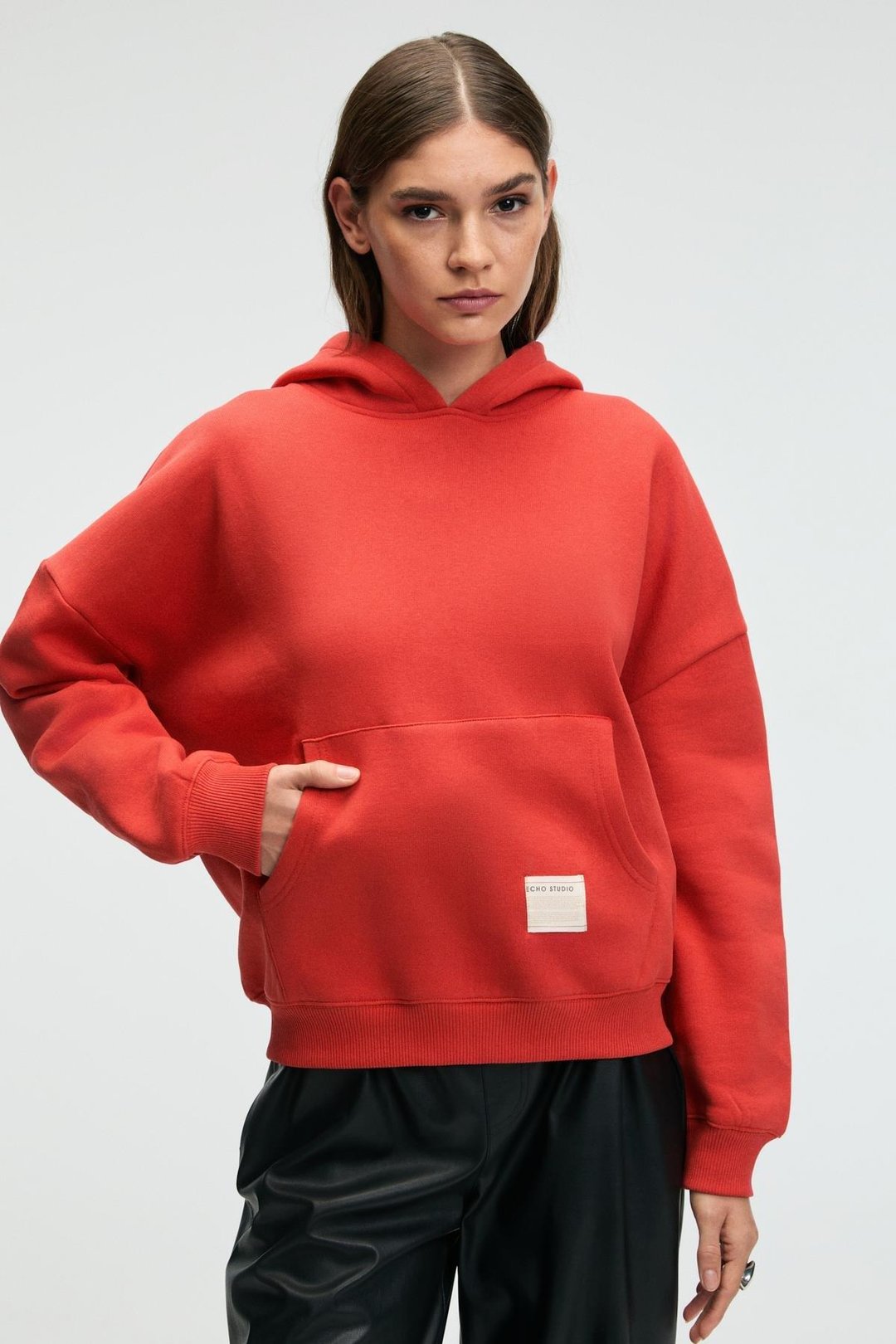 CLARIE Kadın Organik Pamuklu Oversize Kanguru Cepli Kapüşonlu Kırmızı Sweatshirt
