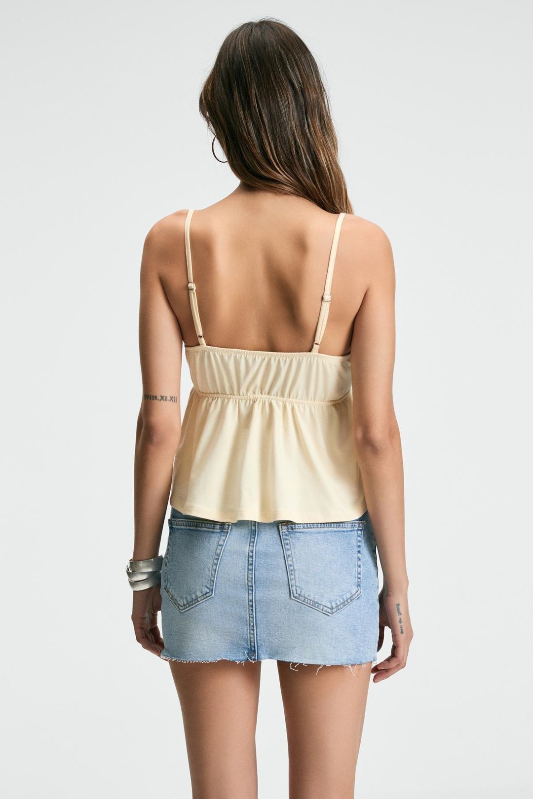 CLARVIA Kadın Üçgen Göğüs Kuplu Dantel Detaylı Ayar Askılı Sarı Bluz