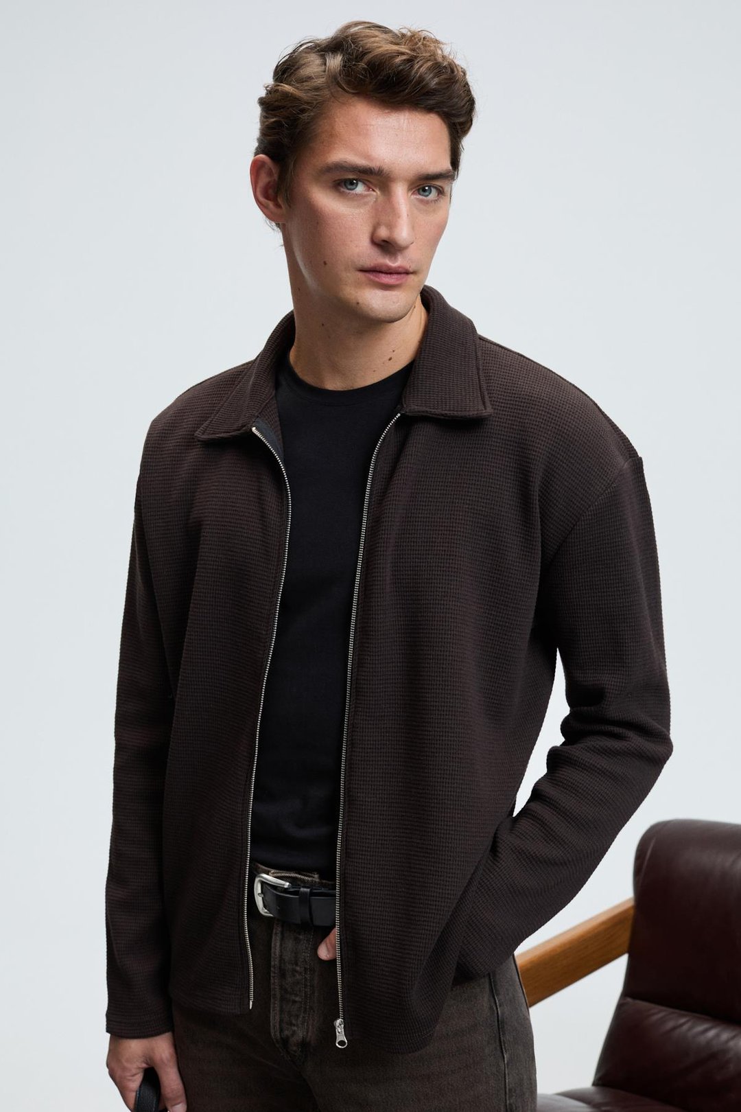CRIMSON Erkek Waffle Özel Dokulu Fermuarlı Süs Etiketli Acı Kahve Ceket