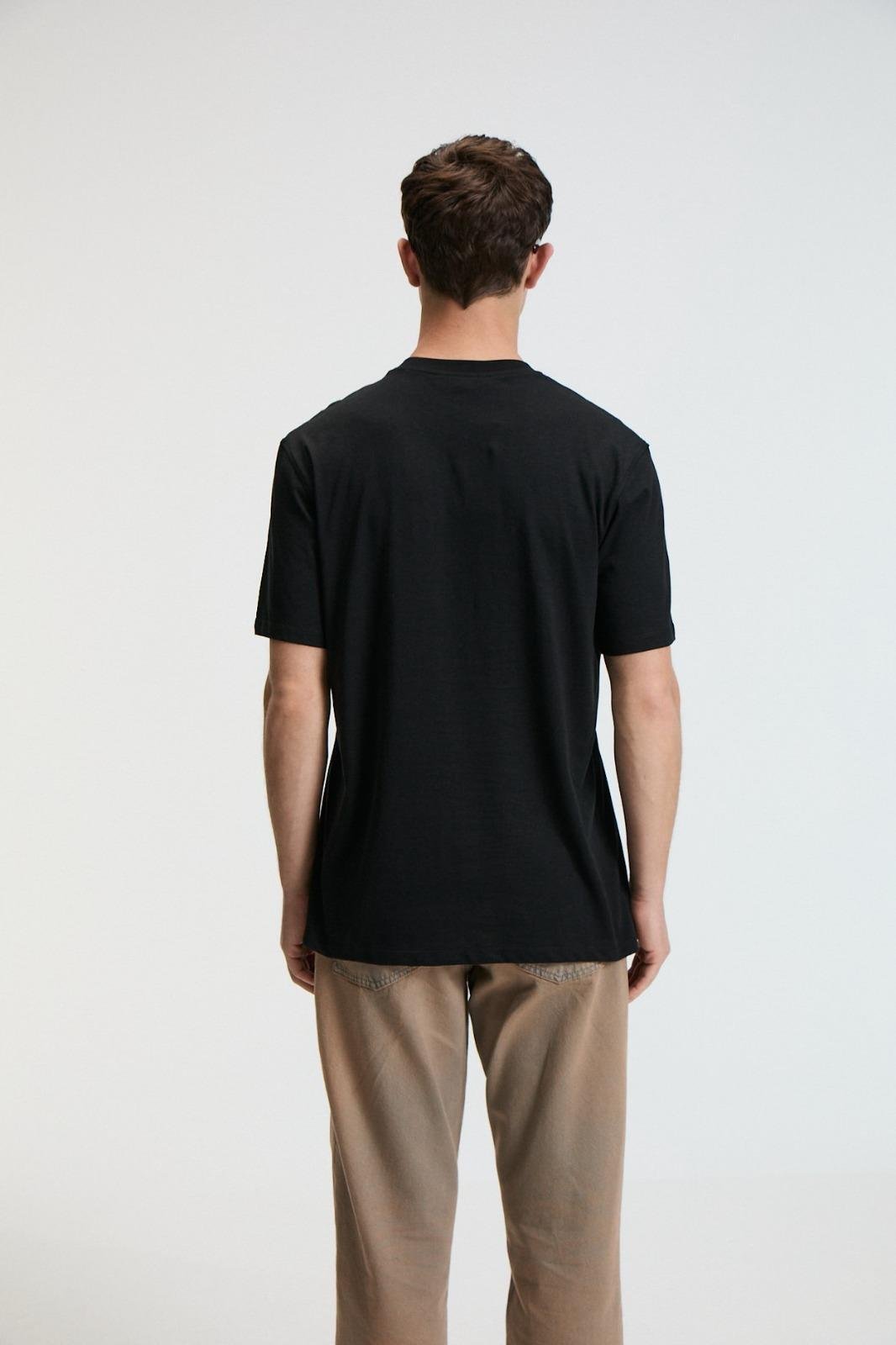 CRISP Erkek Oversize %100 Pamuk Baskılı Yuvarlak Yaka Siyah T-Shirt