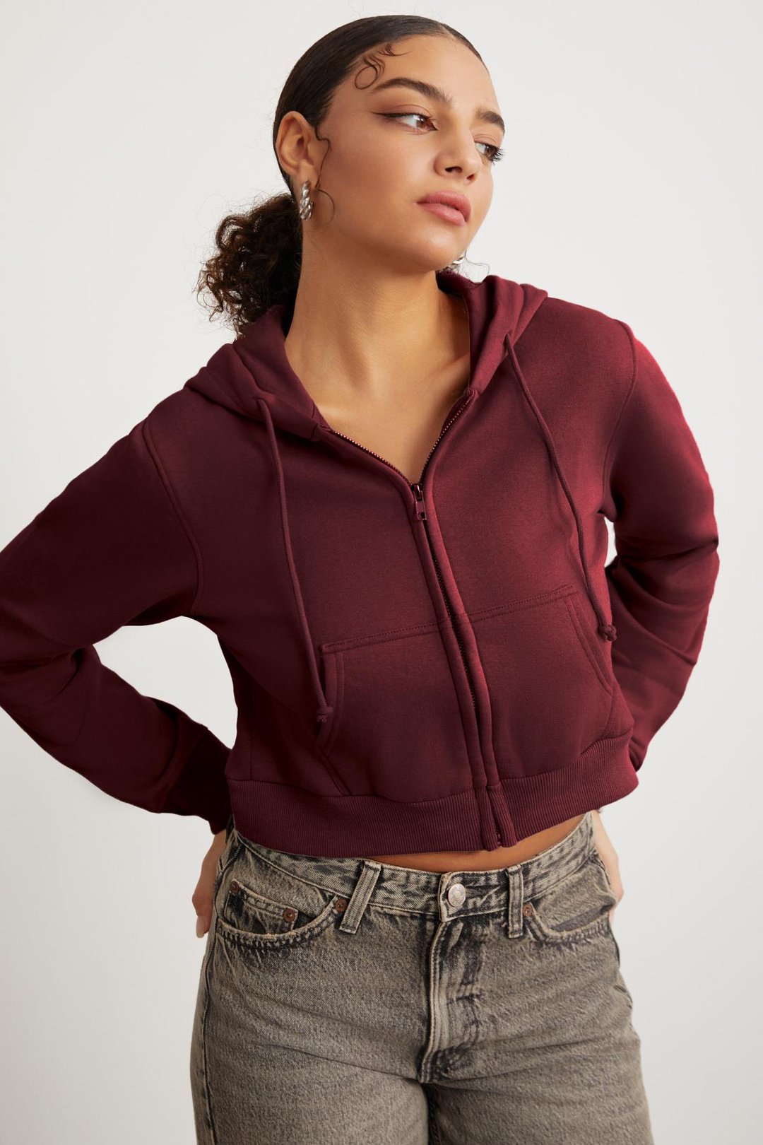 Delıa Kadın Crop İçi Polarlı Fermuarlı Organik Pamuklu Kapüsonlu Kordonlu Bordo Sweatshirt