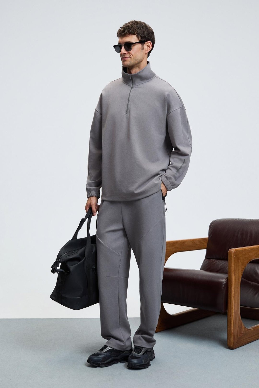 EDISON Erkek Yarım Fermuarlı Kolu Baskılı Dik Yaka Koyu Gri Sweatshirt