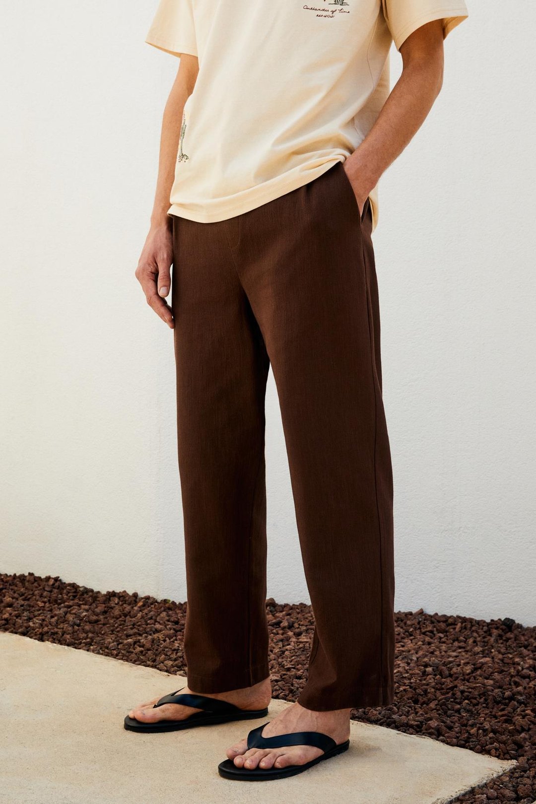 EDVIN Erkek Beli Lastikli Yanları Cepli Keten Karışımlı Relaxed Fit Acı Kahve Pantolon