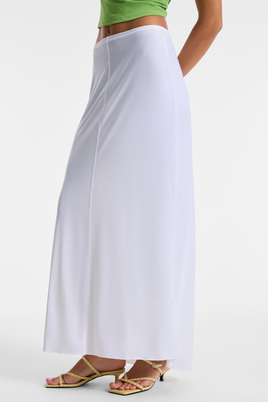 ELANOVA Kadın Beli Lastikli Ön ve Arka Dikişli Maxi Boy Beyaz Etek
