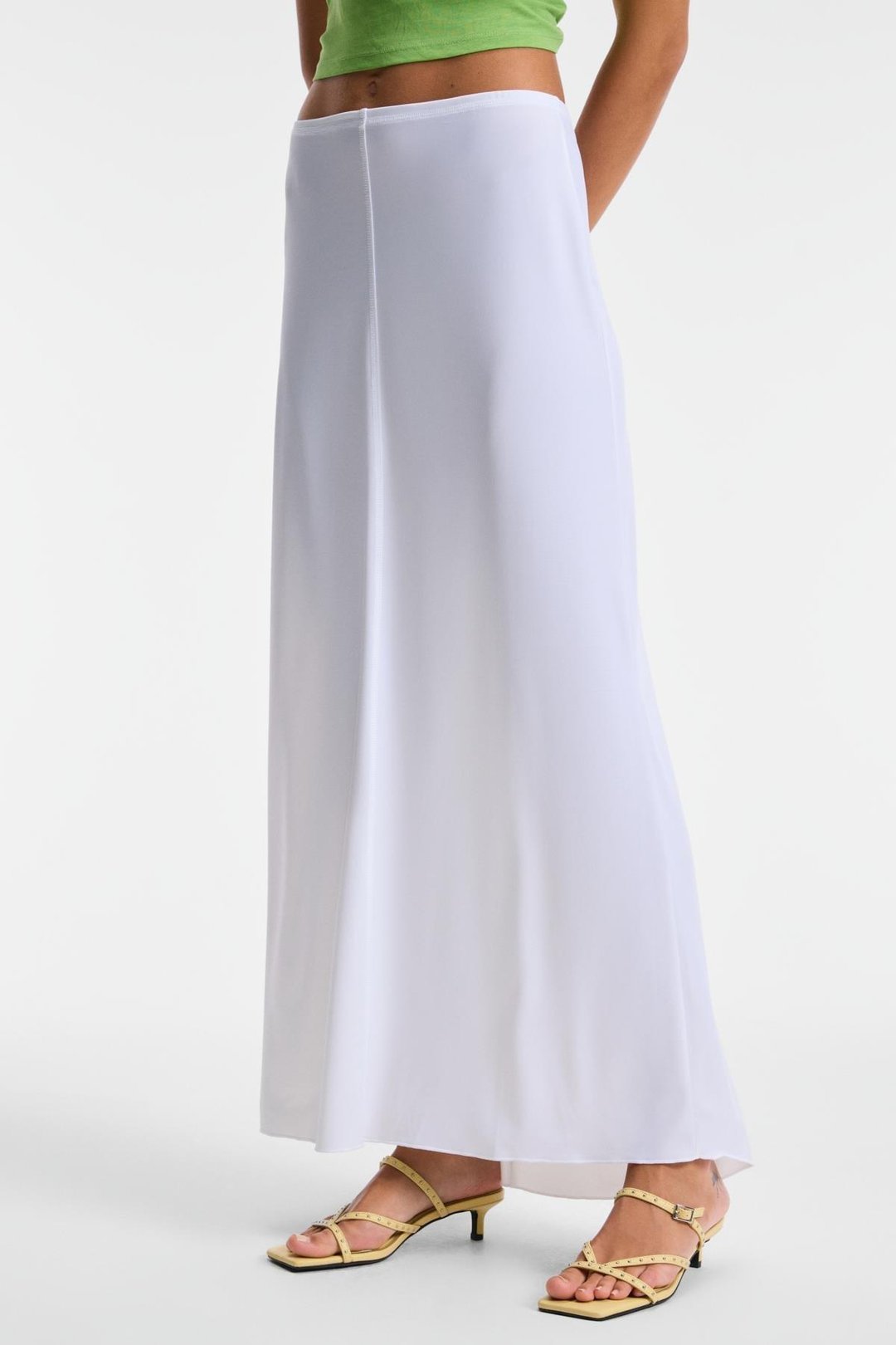 ELANOVA Kadın Beli Lastikli Ön ve Arka Dikişli Maxi Boy Beyaz Etek