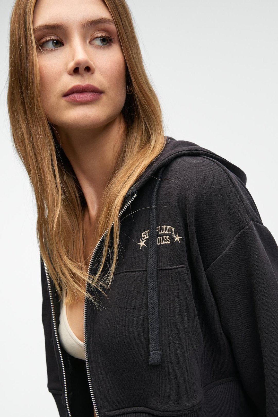 ELARA Kadın Metal Fermuarlı Nakışlı Kapüşonlu Crop Antrasit Sweatshirt