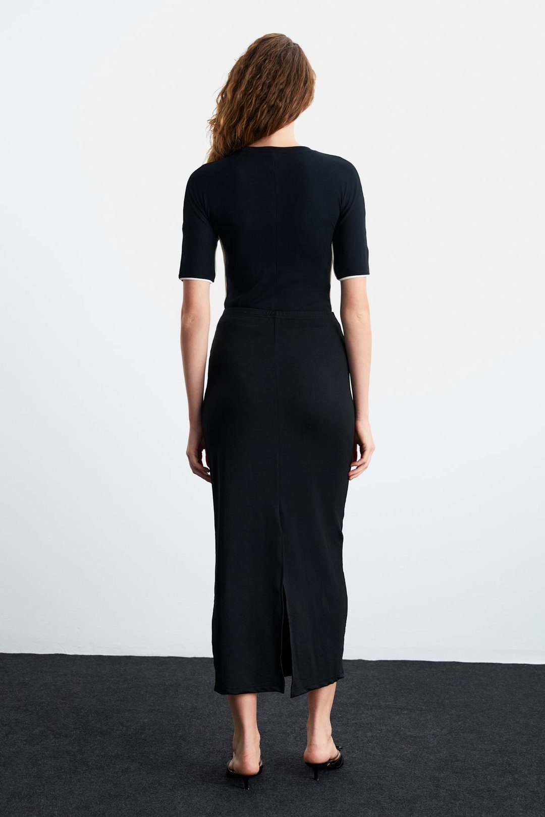 EMIL Kadın Arkadan Yırtmaçlı Maxi Boy Şık Siyah Etek