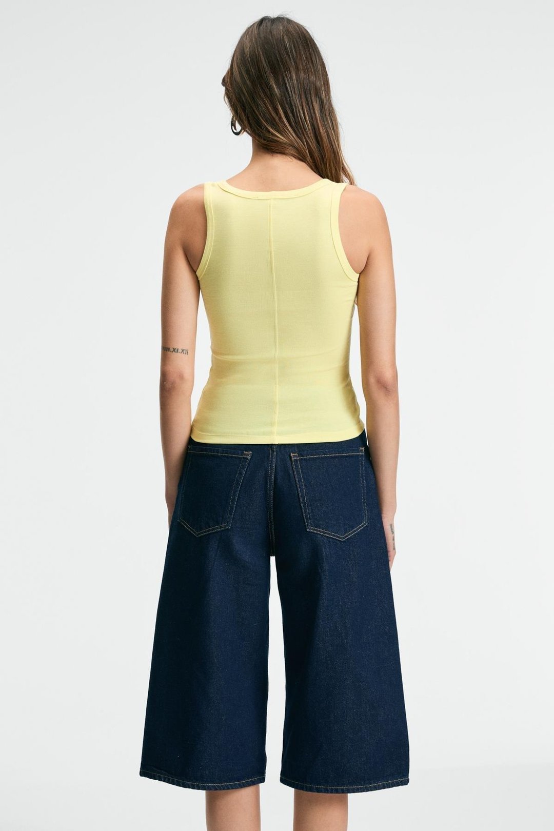 ENNIS Kadın Bisiklet Yaka Kalın Askılı Önü Taş Detaylı Vücudu Saran Esnek Sarı Atlet