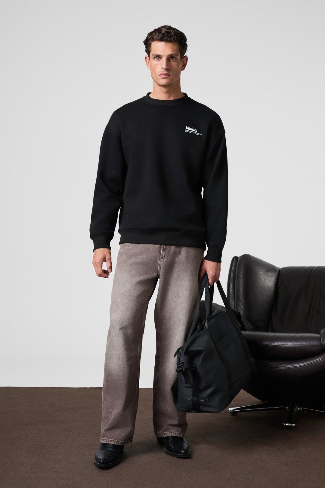 Ernest Erkek Organik Pamuklu Yumuşacık Baskı Detaylı Bisiklet Yaka İçi Polarlı Siyah Sweatshirt