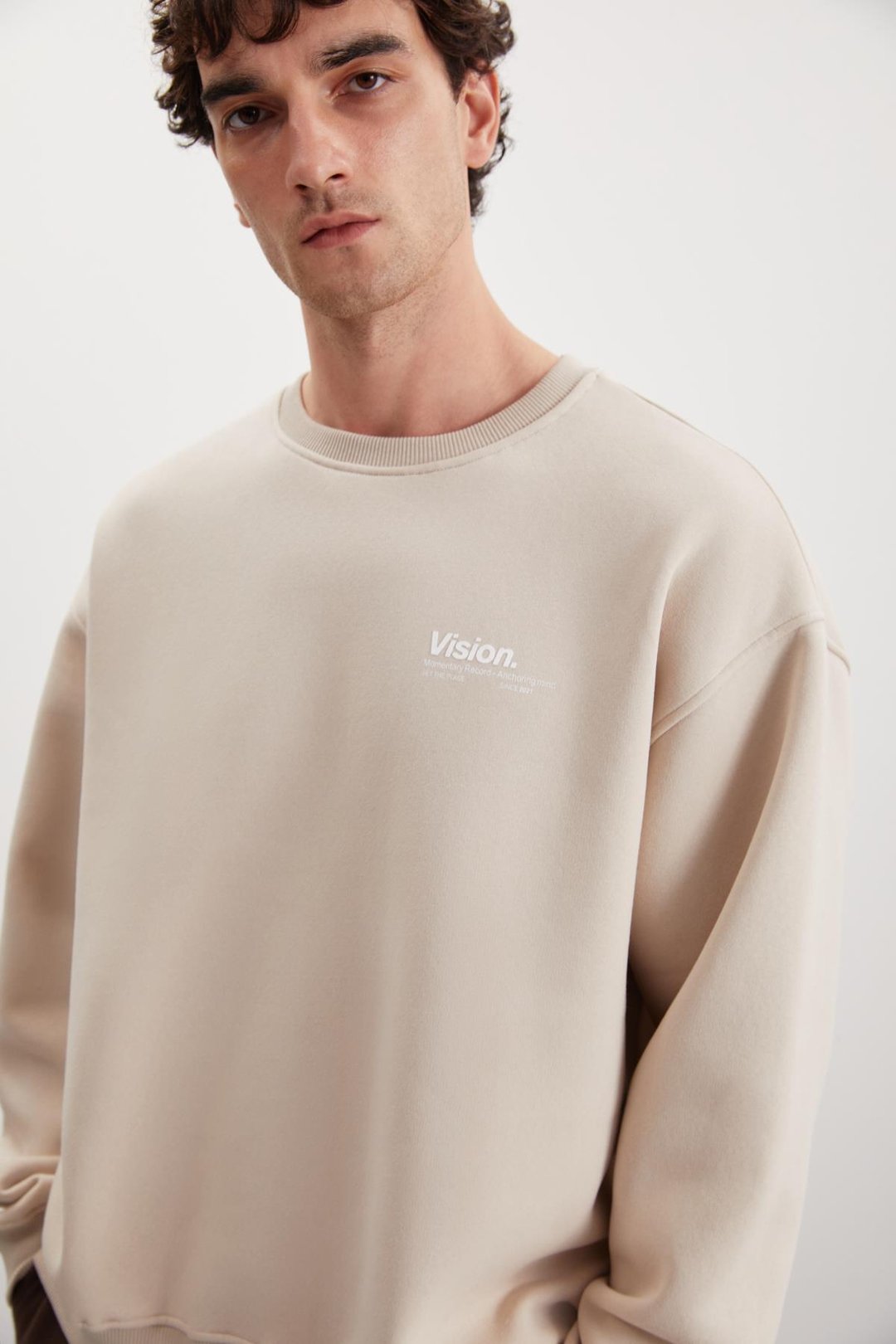 ERNEST Erkek Yumuşacık İçi Polarlı Baskı Detaylı Organik Pamuk Oversize Vizon Sweatshirt