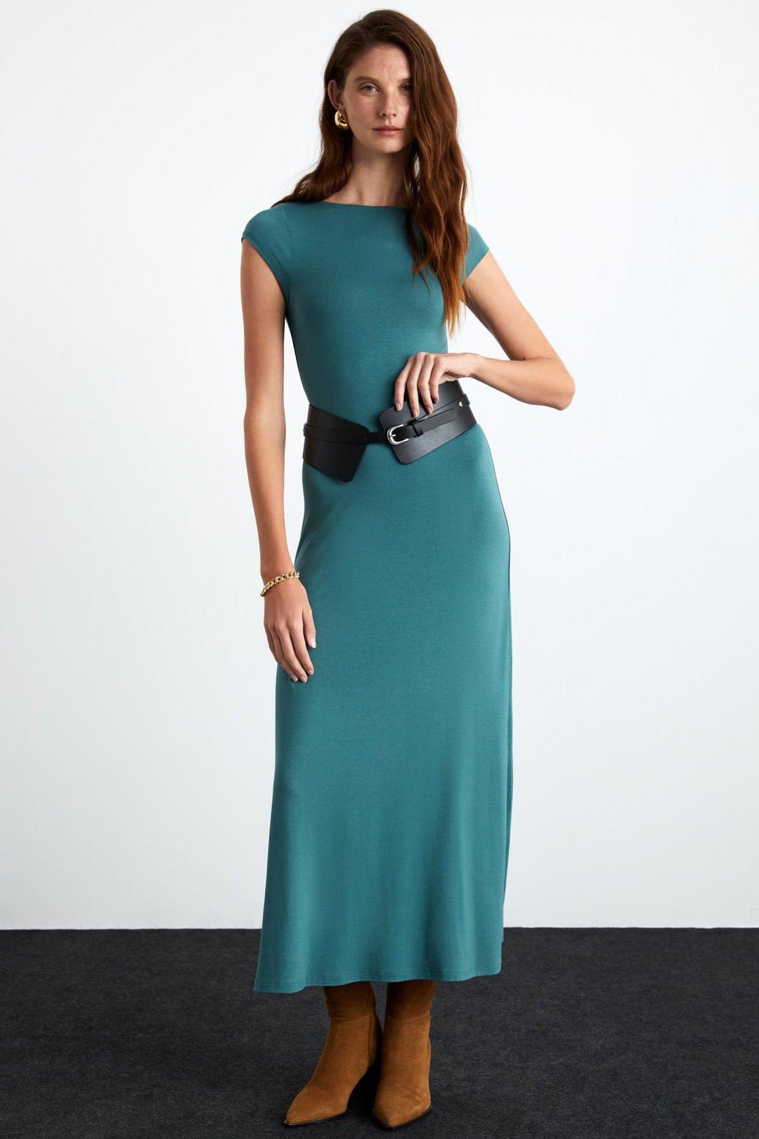 ESLY Kadın Viskon Likralı Eteği Kloş Sırt Dekolteli Yeşil Elbise