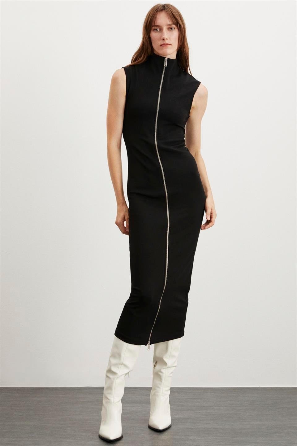 FABIENNE  Slim Siyah Tekli Elbise