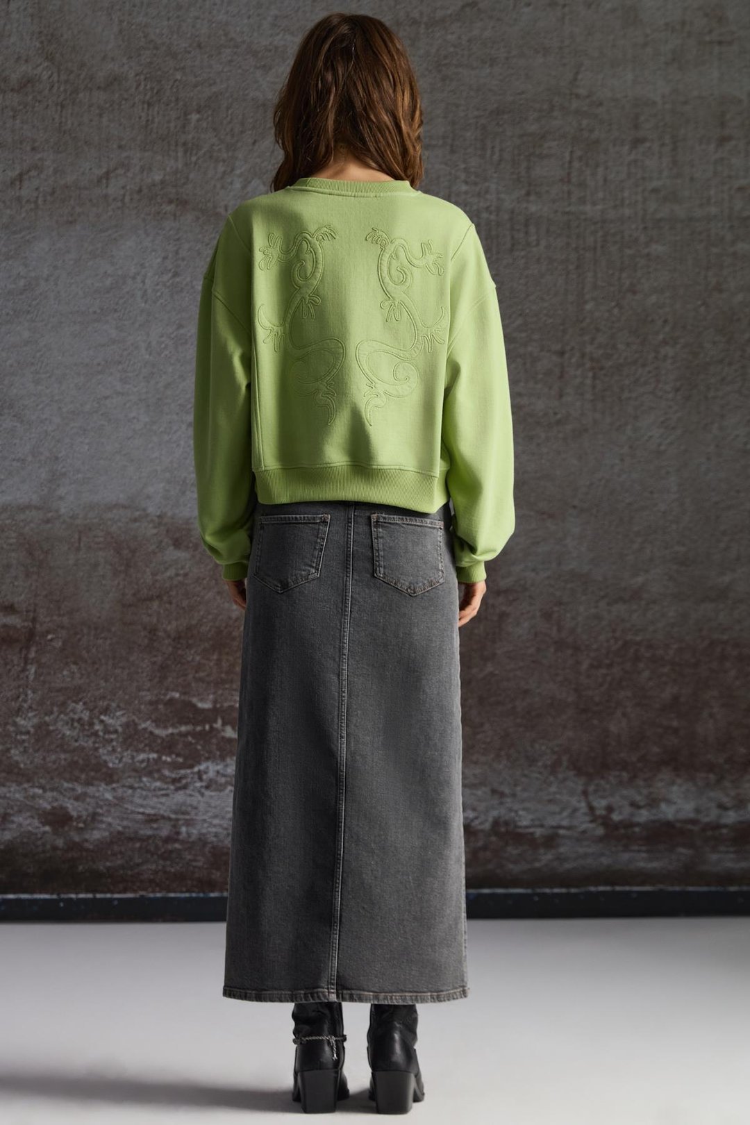 FANN Kadın Nakış Detaylı Yumuşacık Kumaş Örme 3 İplik Organik Pamuk Açık Yeşil Sweatshirt