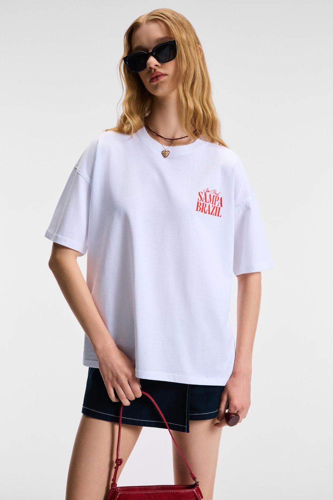 FEYLORA Kadın %100 Pamuk Oversize Fit Baskı Detaylı Kısa Kollu Bisiklet Yaka Beyaz T-Shirt