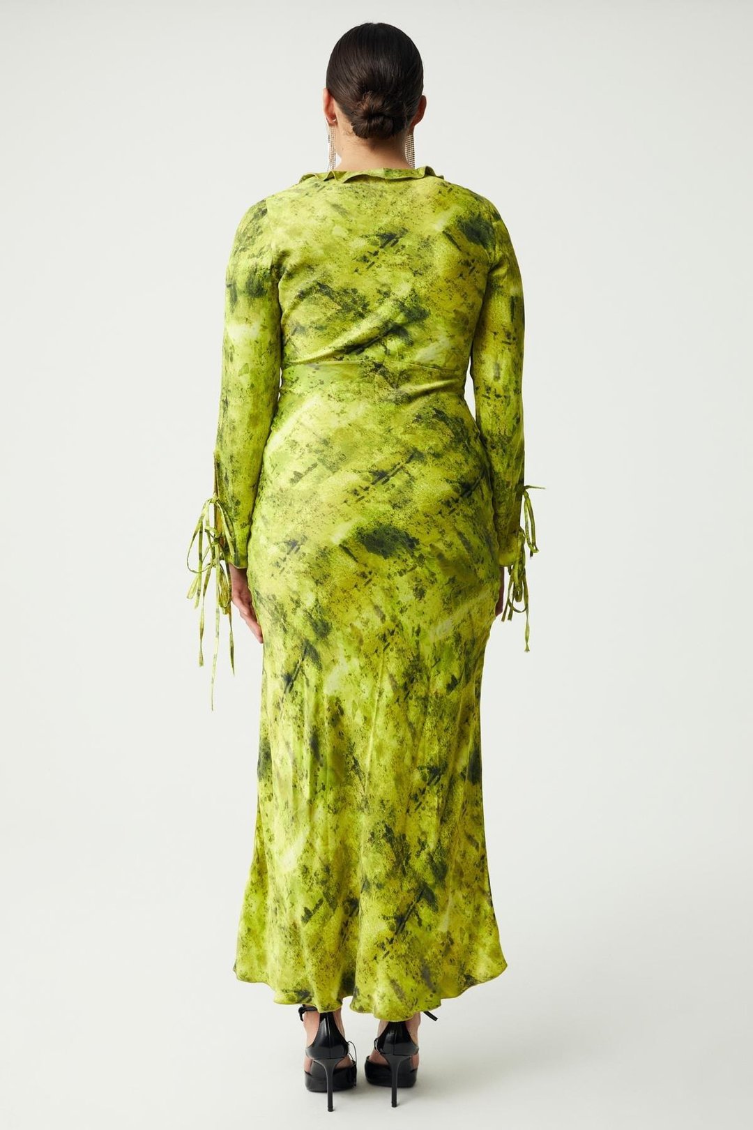 FRANCY Kadın Desenli Önden Bağlamalı Uzun Kollu Derin V Yaka Desenli Elbise