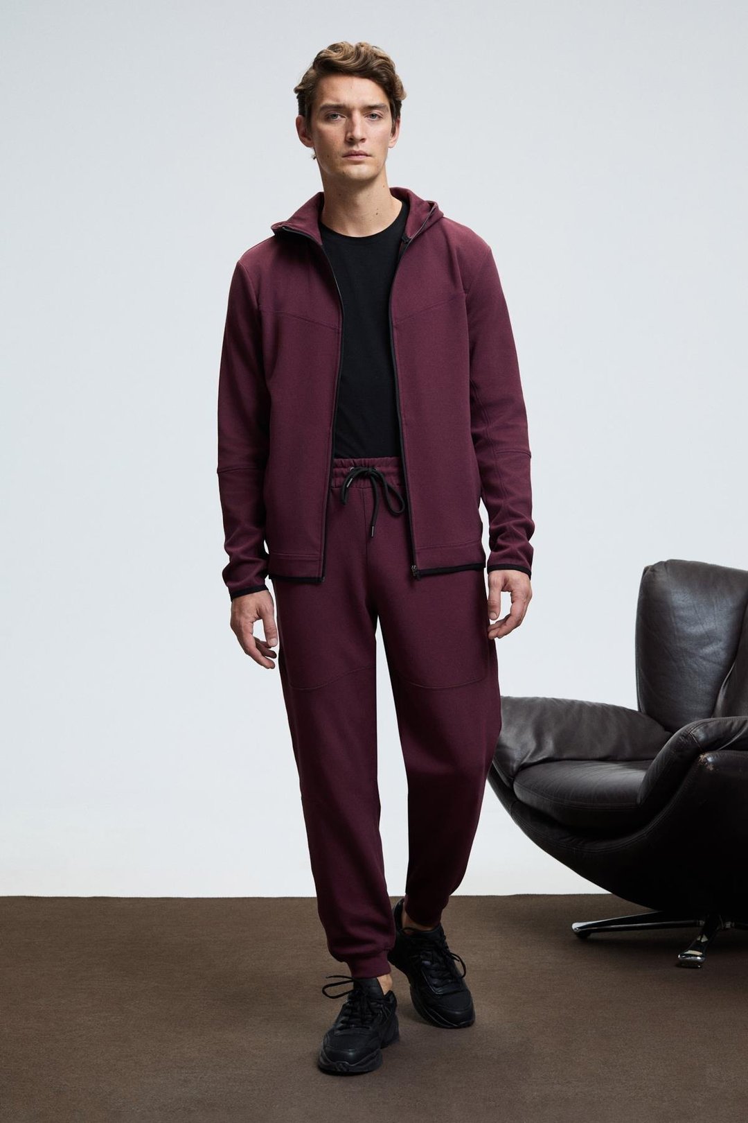 GELIDO Erkek Beli Lastikli Manşetli Paça Kordonlu Karyoka Dikişli Baskılı Bordo Eşofman Altı