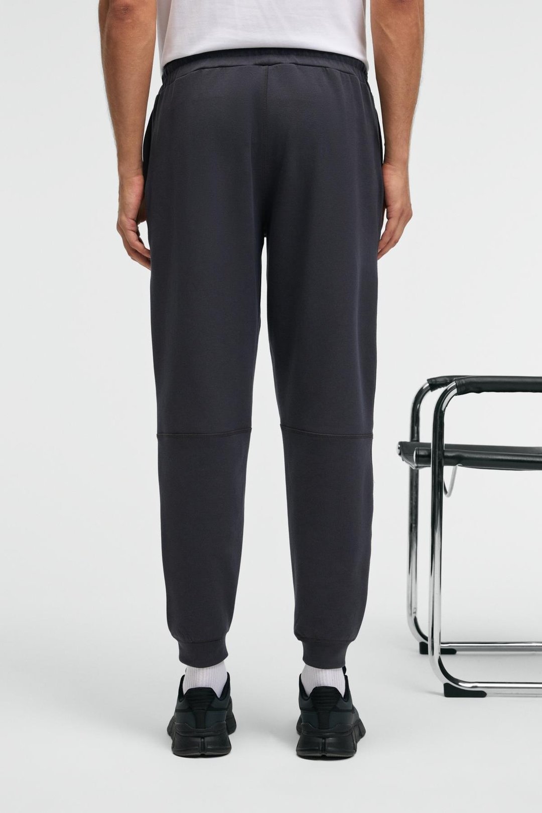 GELIDO Erkek Beli Lastikli Manşetli Paça Kordonlu Karyoka Dikişli Baskılı Antrasit Eşofman Altı