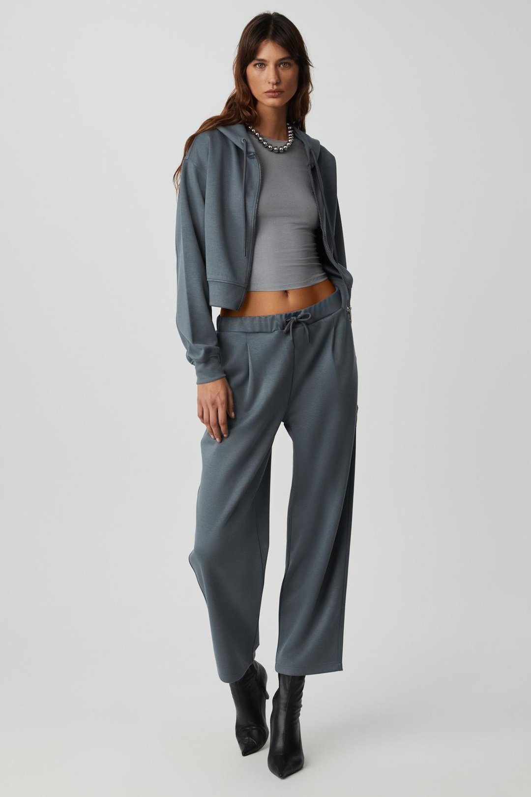 GIADA Kadın Beli Lastikli Kısa Rahat Paçalı Relaxed Fit Organik Pamuklu Koyu Gri Eşofman Altı