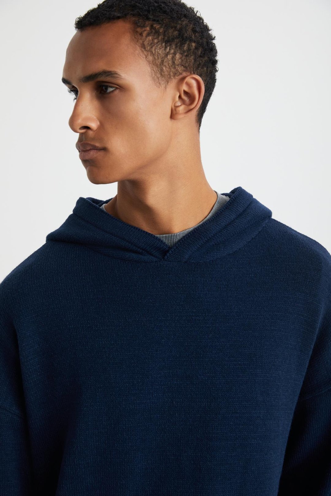 Gondor Erkek Temiz Yüzeyli Kapşonlu Orta kalınlıkta Triko Oversize Lacivert Kazak