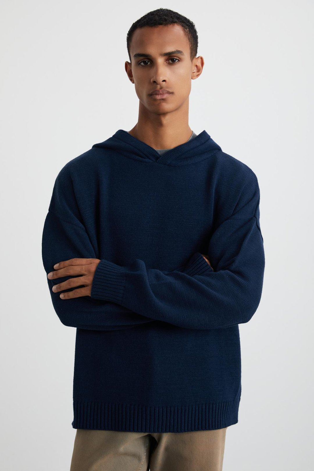 Gondor Erkek Temiz Yüzeyli Kapşonlu Orta kalınlıkta Triko Oversize Lacivert Kazak