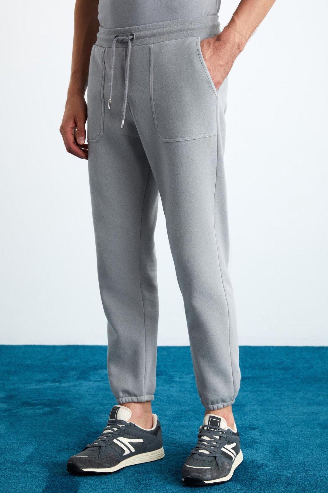 GORAN Erkek Organik Pamuklu İçi Polarlı Cepleri Üstten Paçası Lastikli Koyu Gri Eşofman Altı