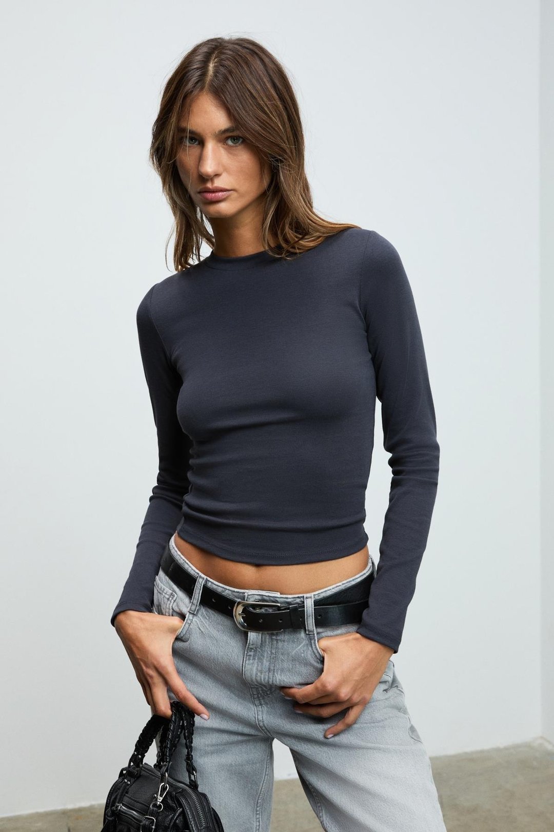 GRIGROS Kadın Esnek Kumaşlı Vücuda Oturan Slim Fit Uzun Kollu Antrasit T-Shirt
