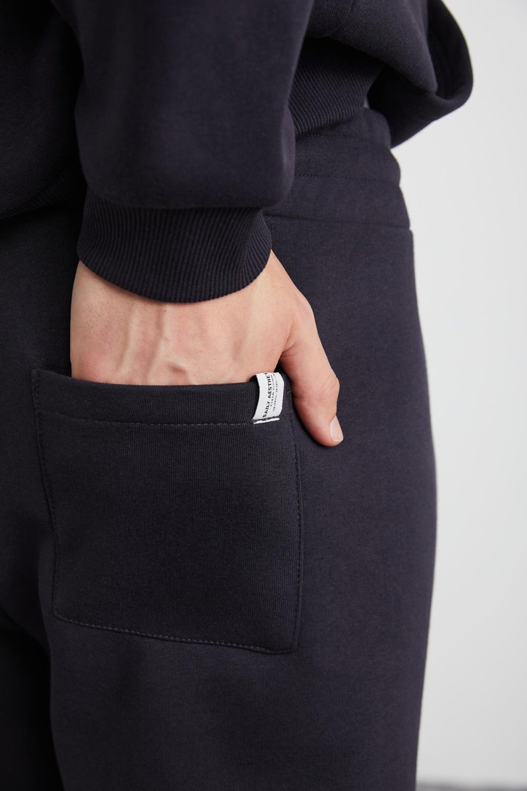 HAKONE Erkek Organik Pamuklu İçi Polarlı Paçası Ribanalı Cepli Jogger Antrasit Eşofman Altı