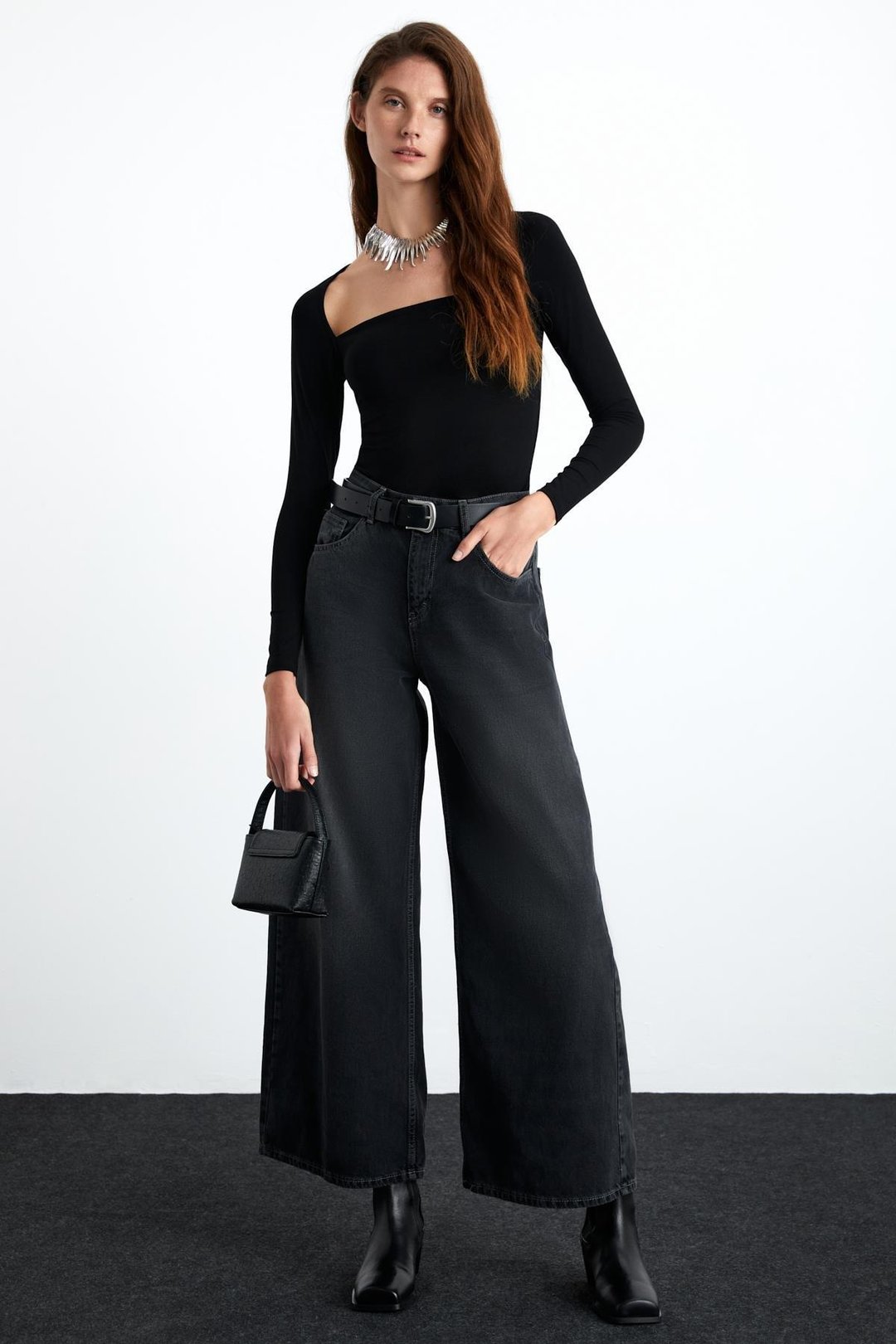 HILLARY Kadın Viskon Likralı Derin Kare Yaka Çift Kat Siyah Bluz