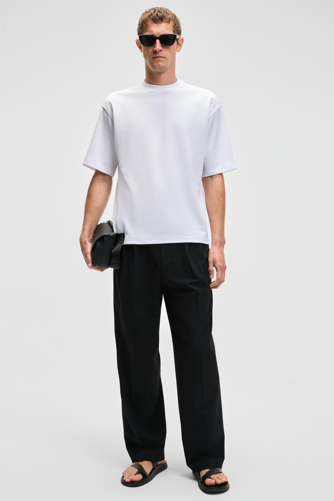 HISON Erkek Relaxed Bisiklet Yaka Kısa Kollu Beyaz T-Shirt