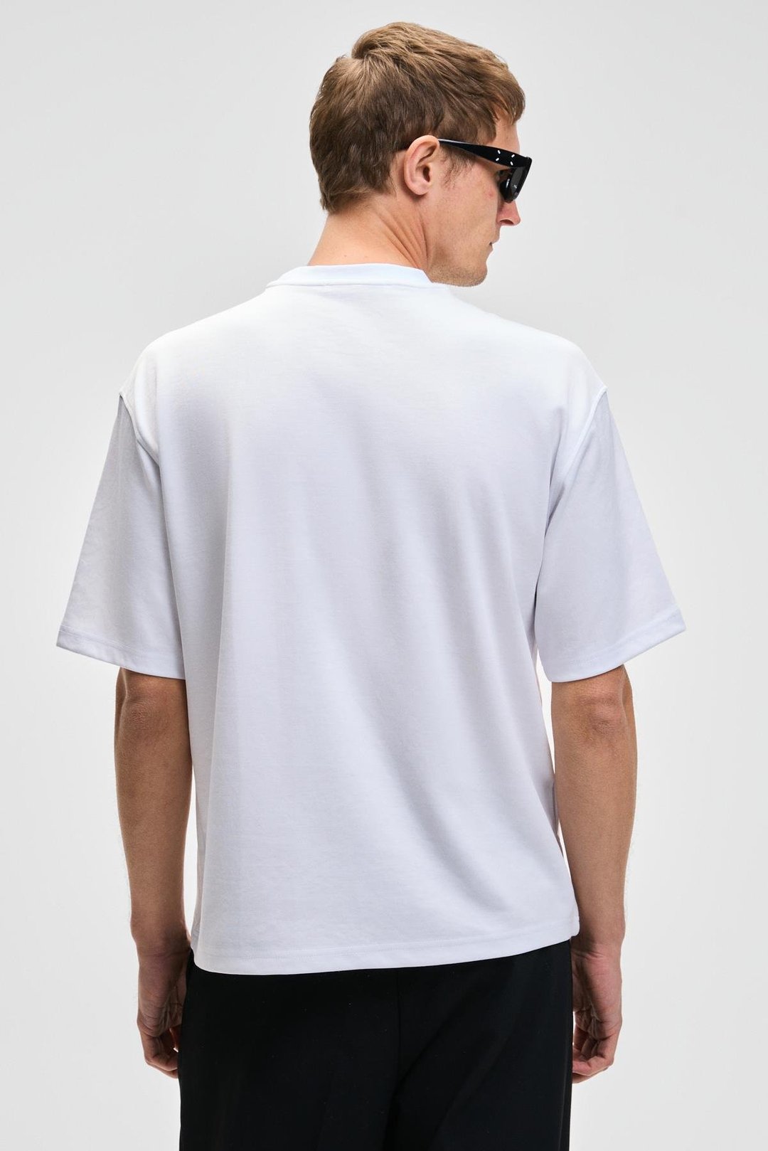 HISON Erkek Relaxed Bisiklet Yaka Kısa Kollu Beyaz T-Shirt