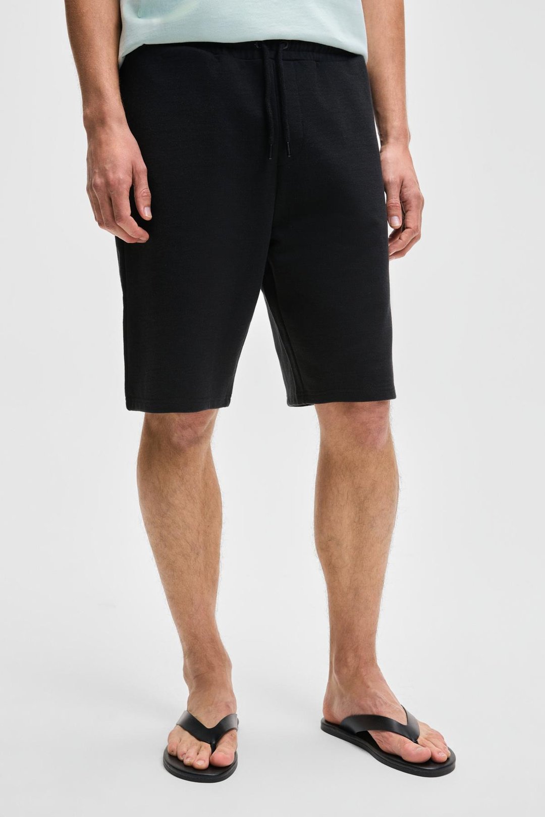 HUJSEN Erkek Beli Lastikli Cepli Relaxed Fit Siyah Şort