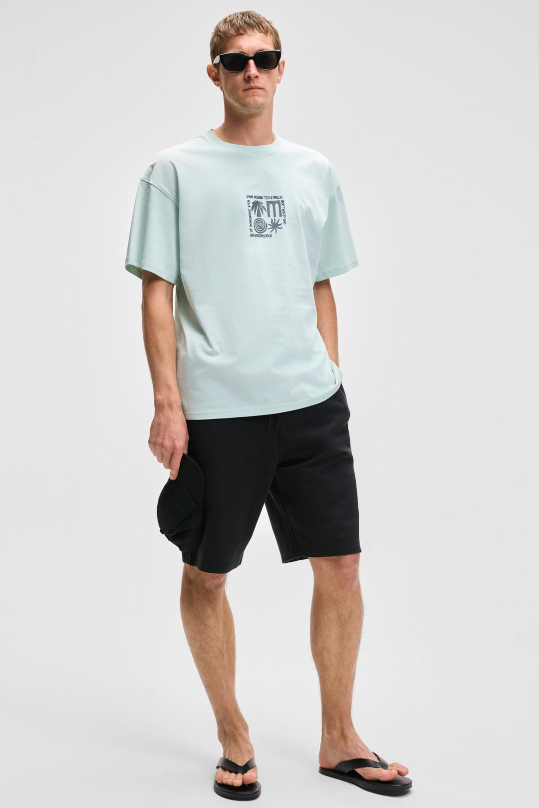 HUJSEN Erkek Beli Lastikli Cepli Relaxed Fit Siyah Şort