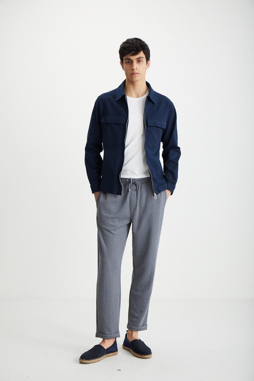 HUXLEY Erkek Regular Boru Paça Normal Bağcıklı Bel Organik Pamuk Yan Cepli Koyu Gri Pantolon