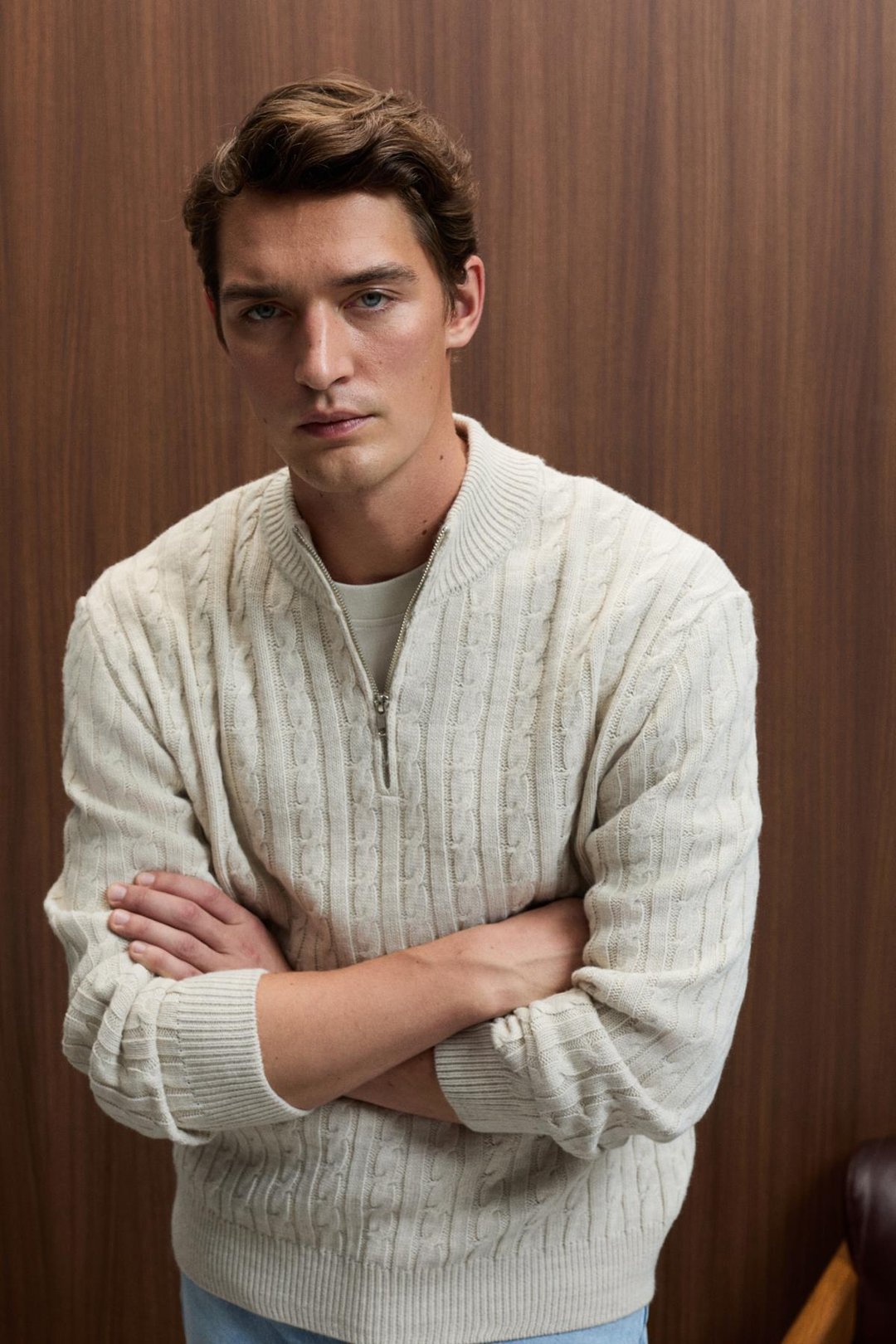 IVAR Erkek Yarım Fermuarlı Dik Yakalı Saç Örgü Desenli Triko Taş Rengi Kazak